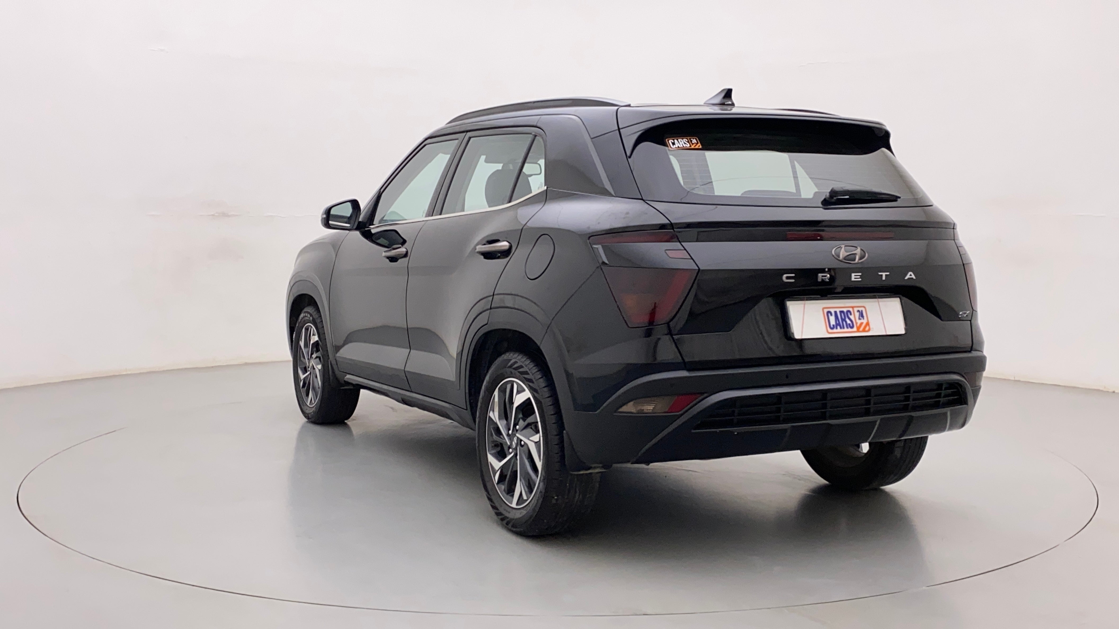 Rear three-quarter view of a Hyundai Creta 2018-2023