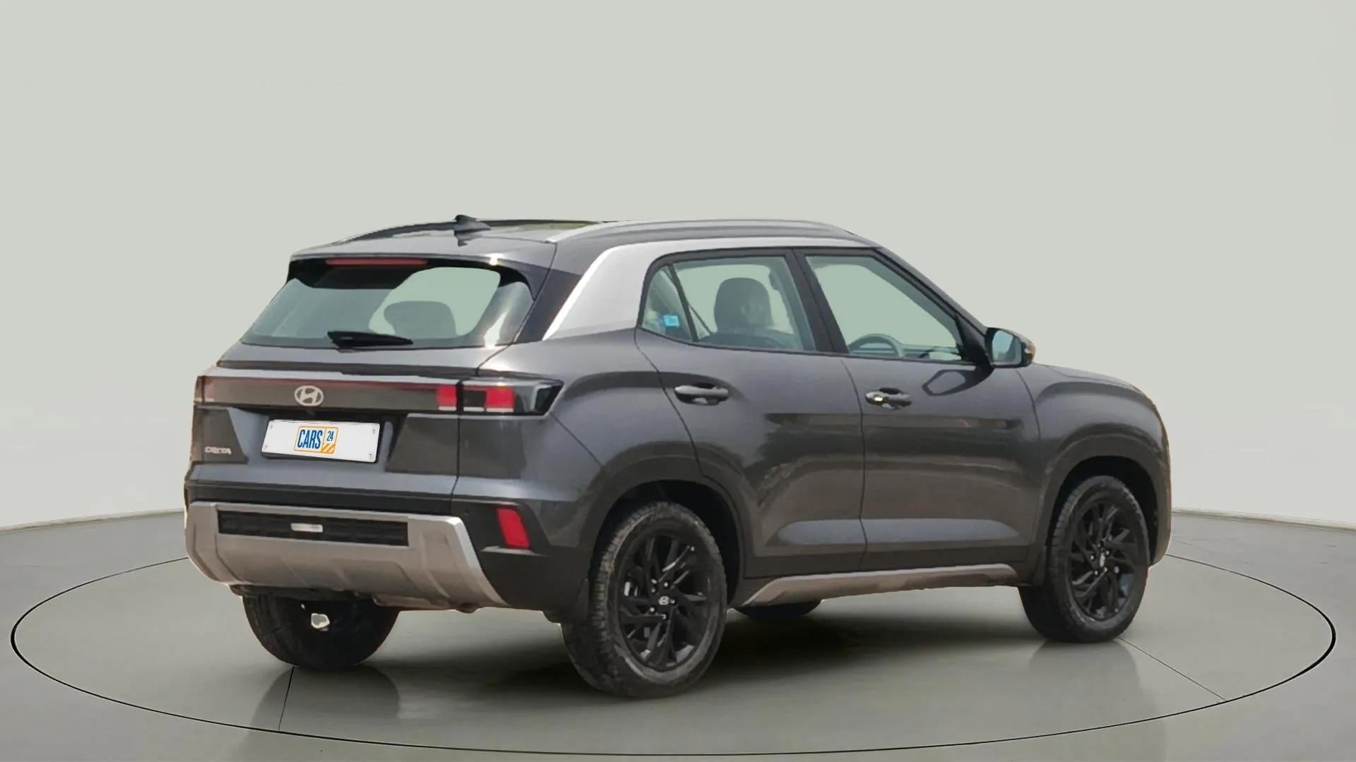 Rear three-quarter view of a Hyundai Creta