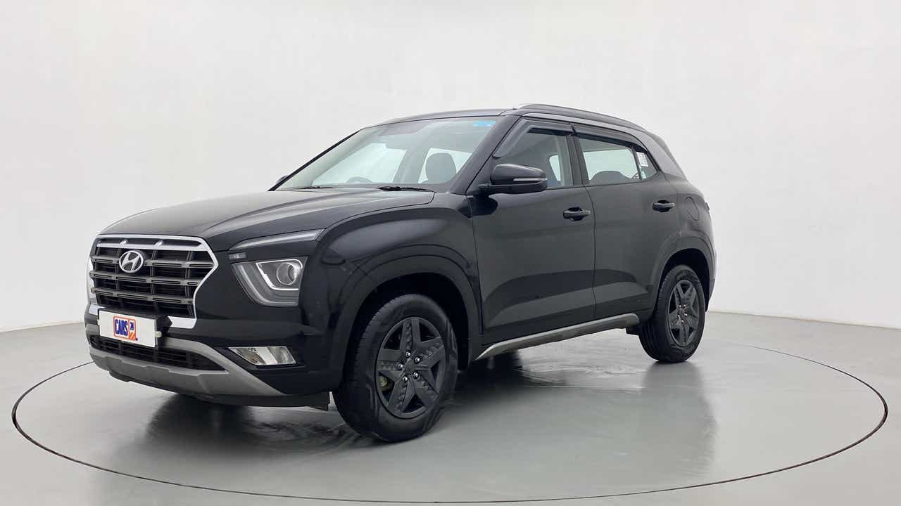 Front three-quarter view of a Hyundai Creta 2018-2023