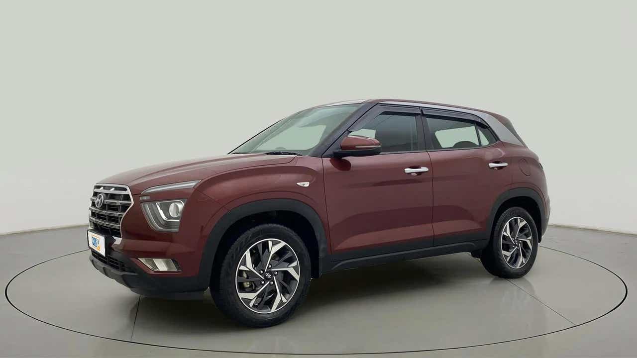 Front three-quarter view of a Hyundai Creta 2018-2023