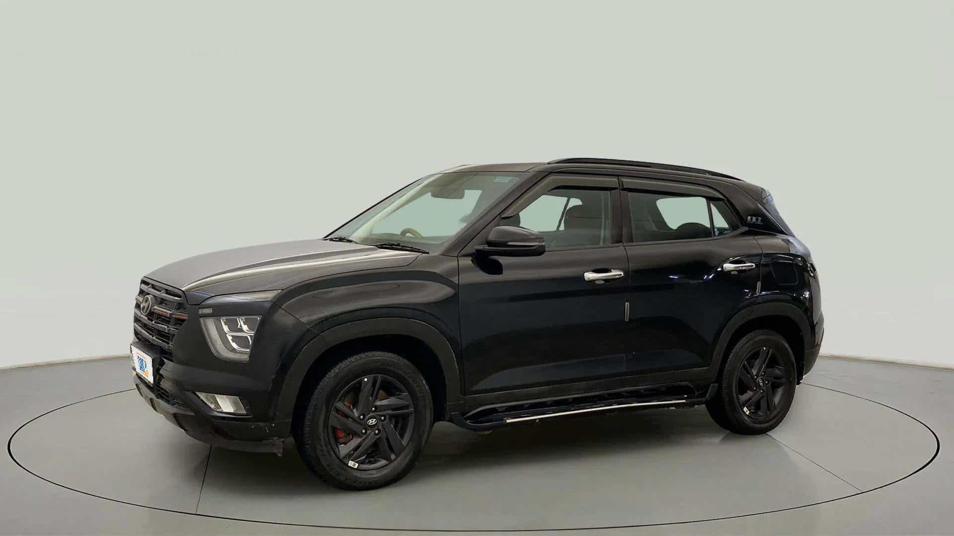 Side view of a Hyundai Creta 2018-2023