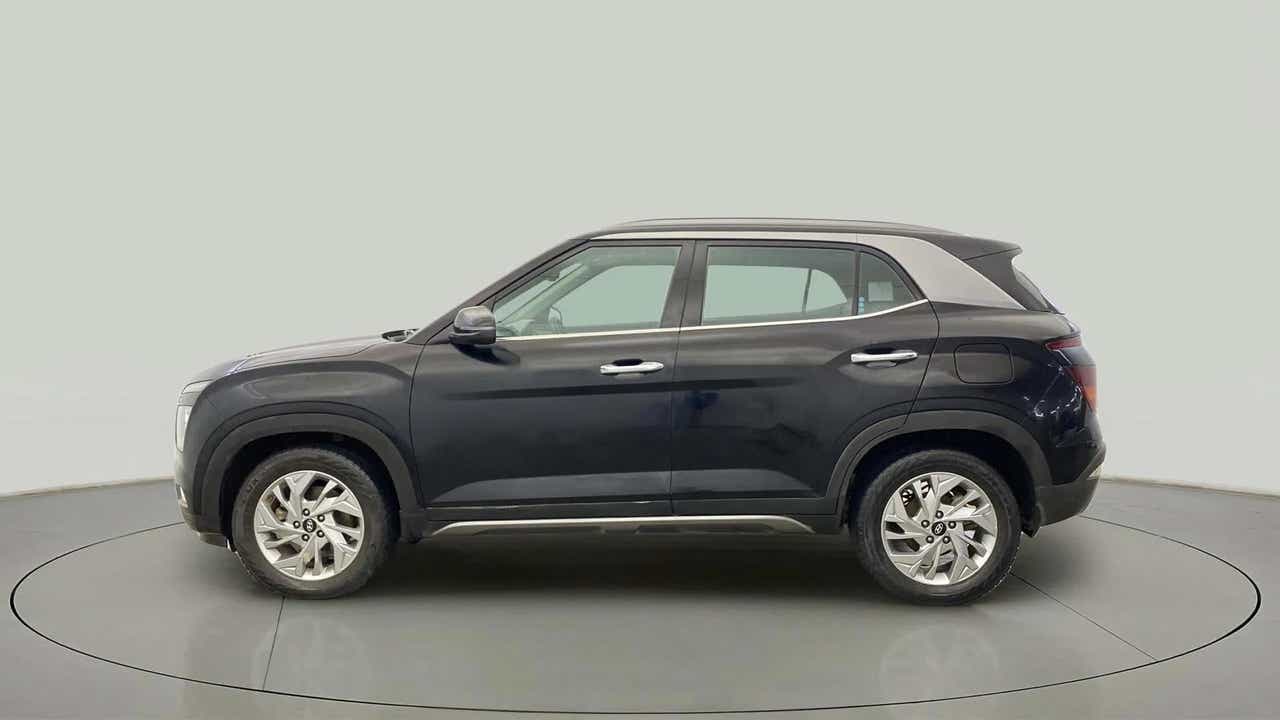 Side view of a Hyundai Creta 2018-2023