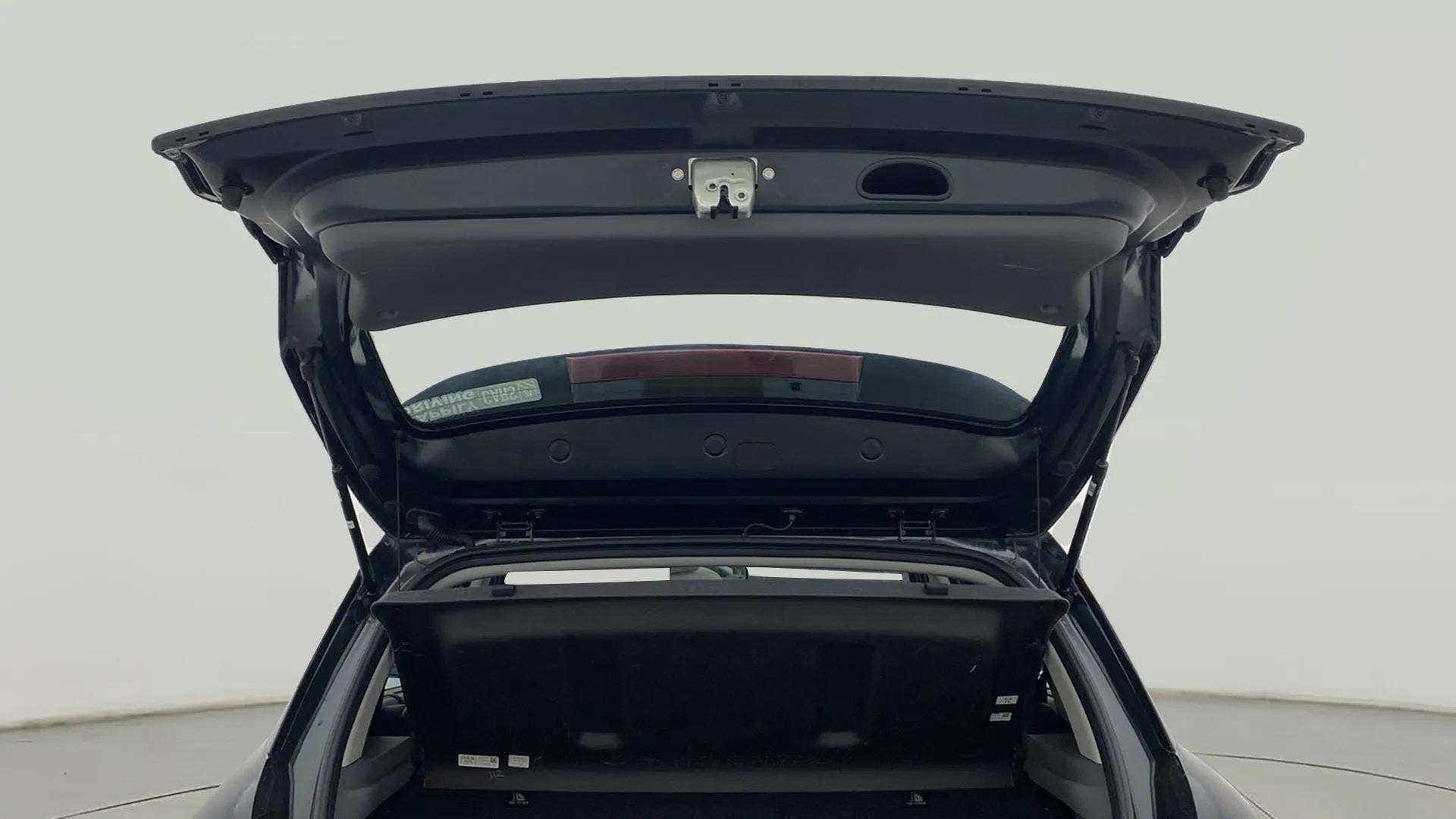 Open boot view of a Hyundai Creta