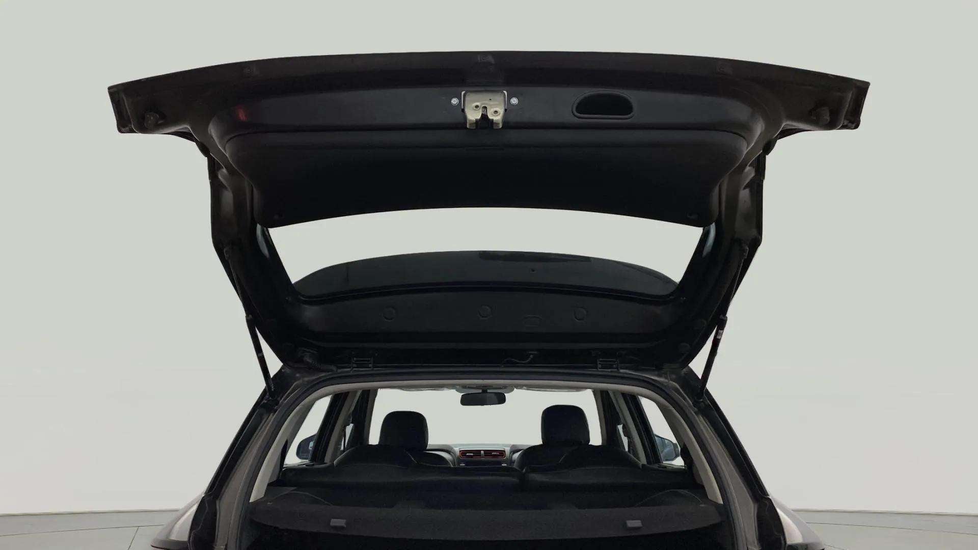 Open boot view of a Hyundai Creta 2018-2023