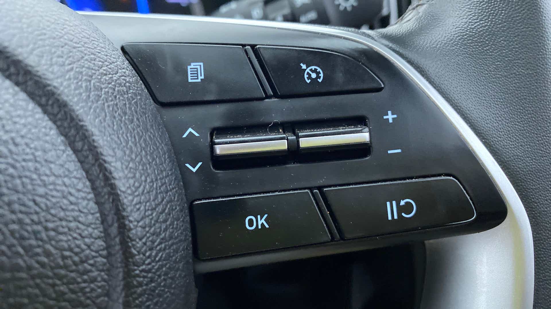 Steering wheel cruise control buttons of a Hyundai Creta 2018-2023