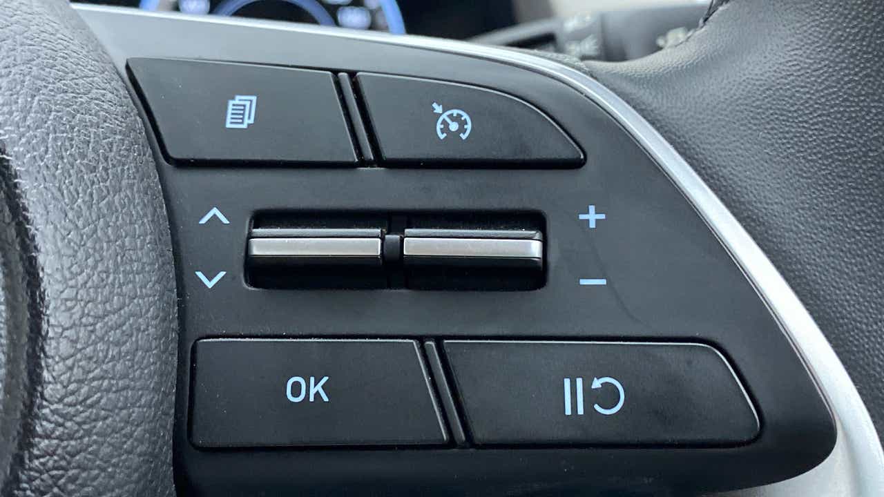 Steering wheel control buttons of a Hyundai Creta 2018-2023