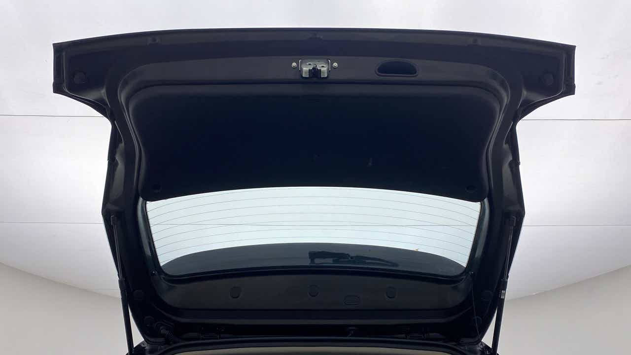 Open tailgate view of a Hyundai Creta 2018-2023