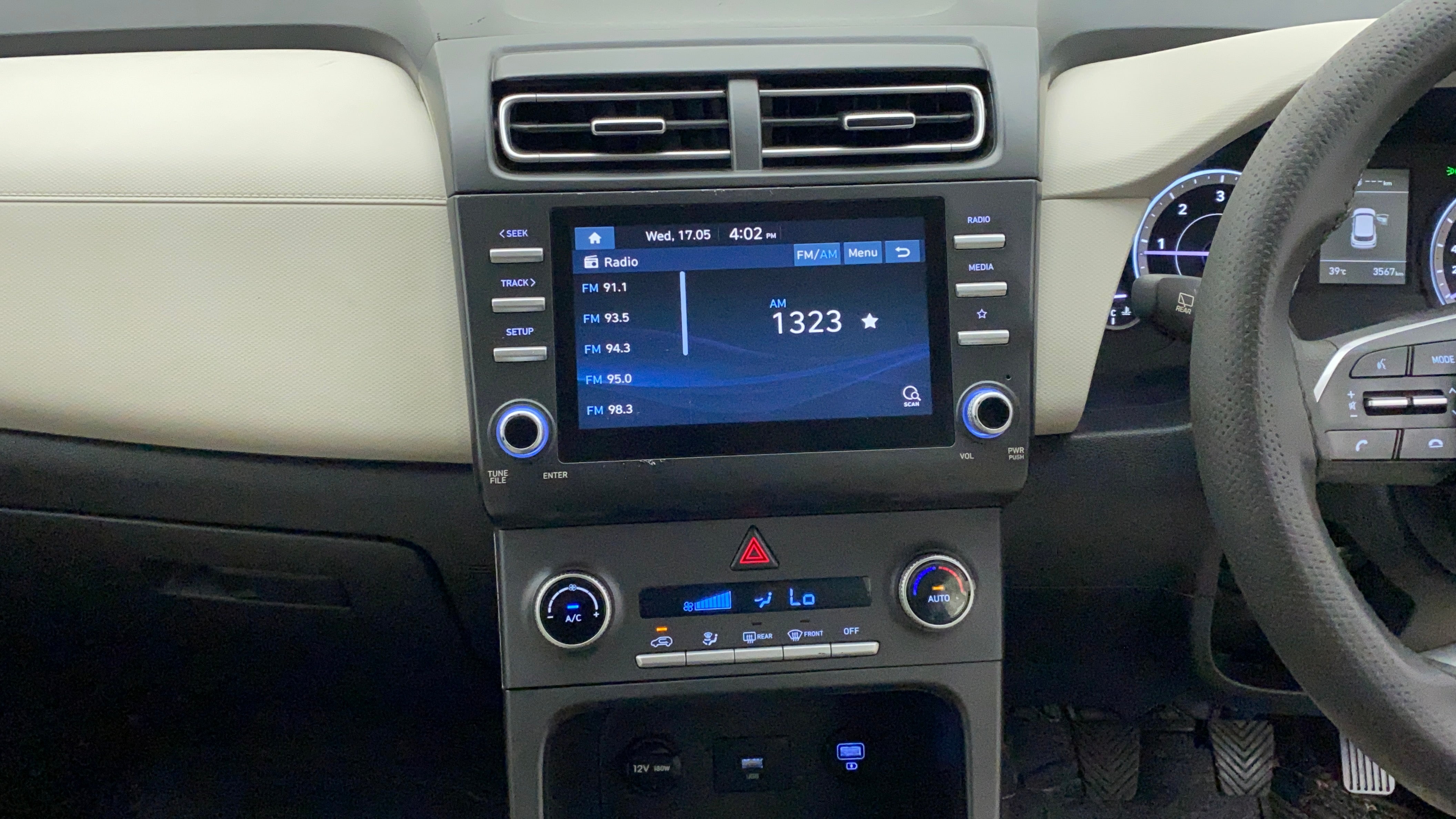 Interior dashboard of a Hyundai Creta 2018-2023