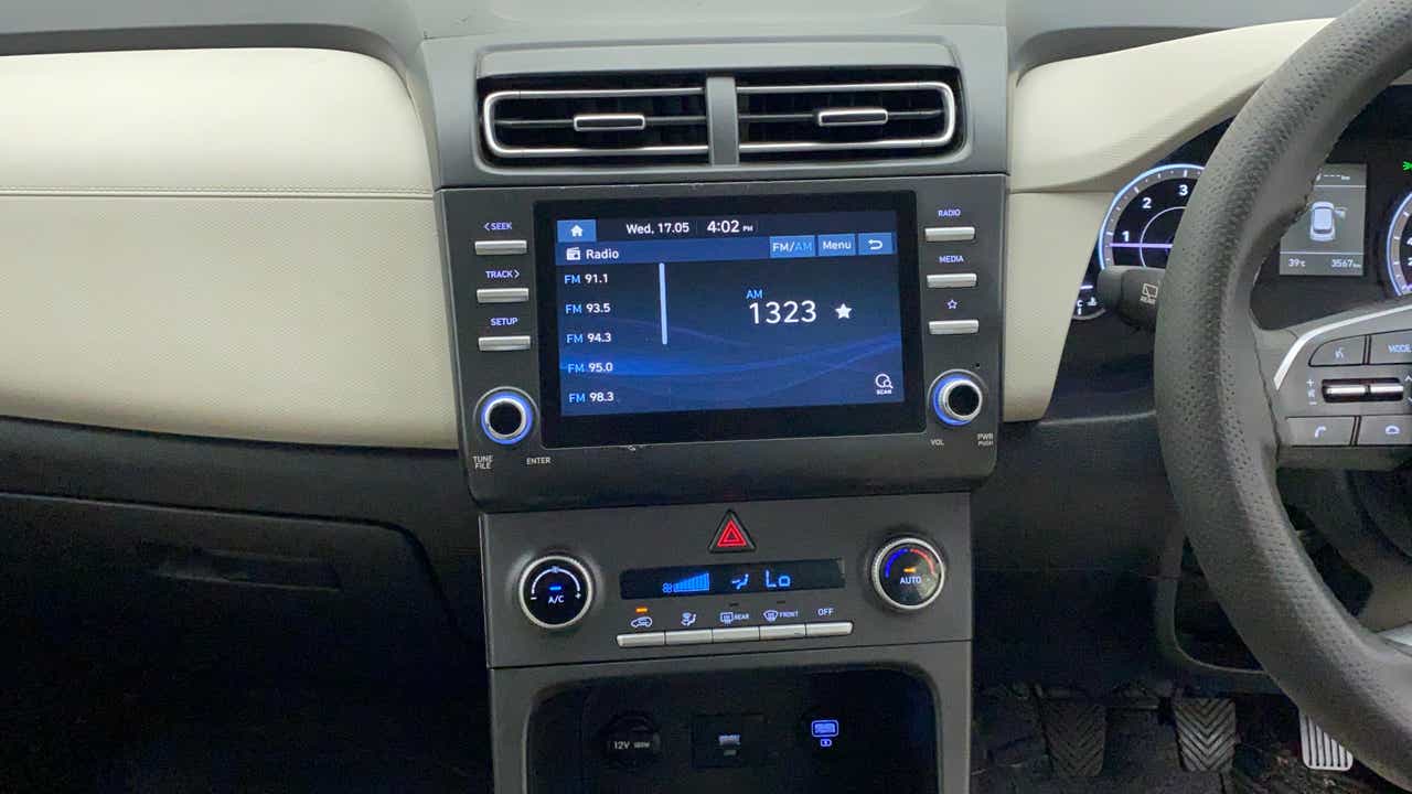 Interior dashboard of a Hyundai Creta 2018-2023
