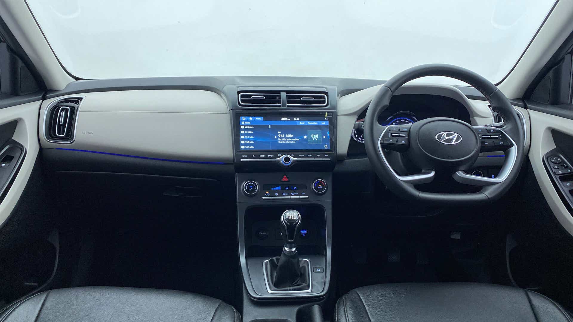 Dashboard and steering wheel view of a Hyundai Creta 2018-2023
