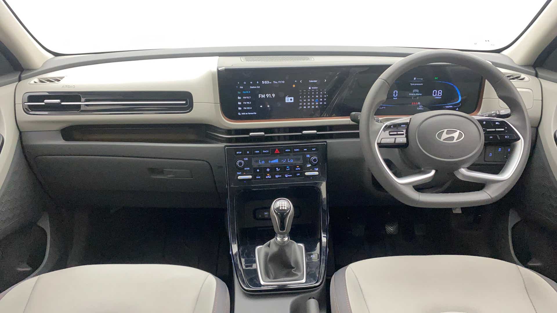 Dashboard and steering view of a Hyundai Creta