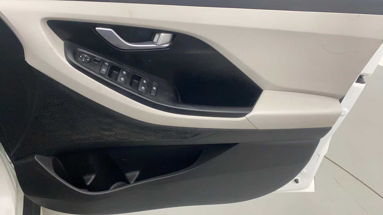 Driver side door panel of a Hyundai Creta 2018-2023