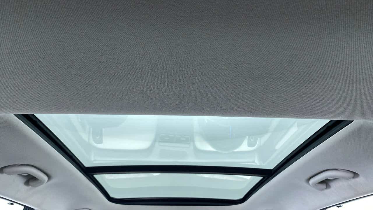 Sunroof interior view of a Hyundai Creta 2018-2023