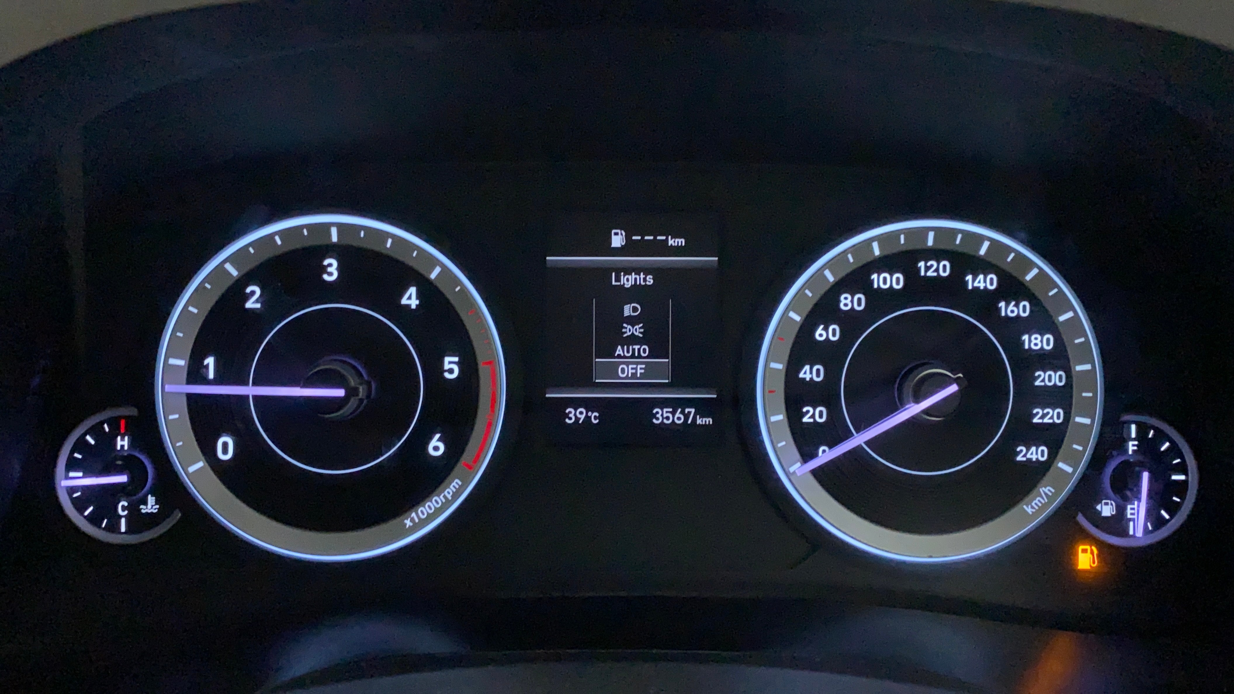 Instrument cluster of a Hyundai Creta 2018-2023