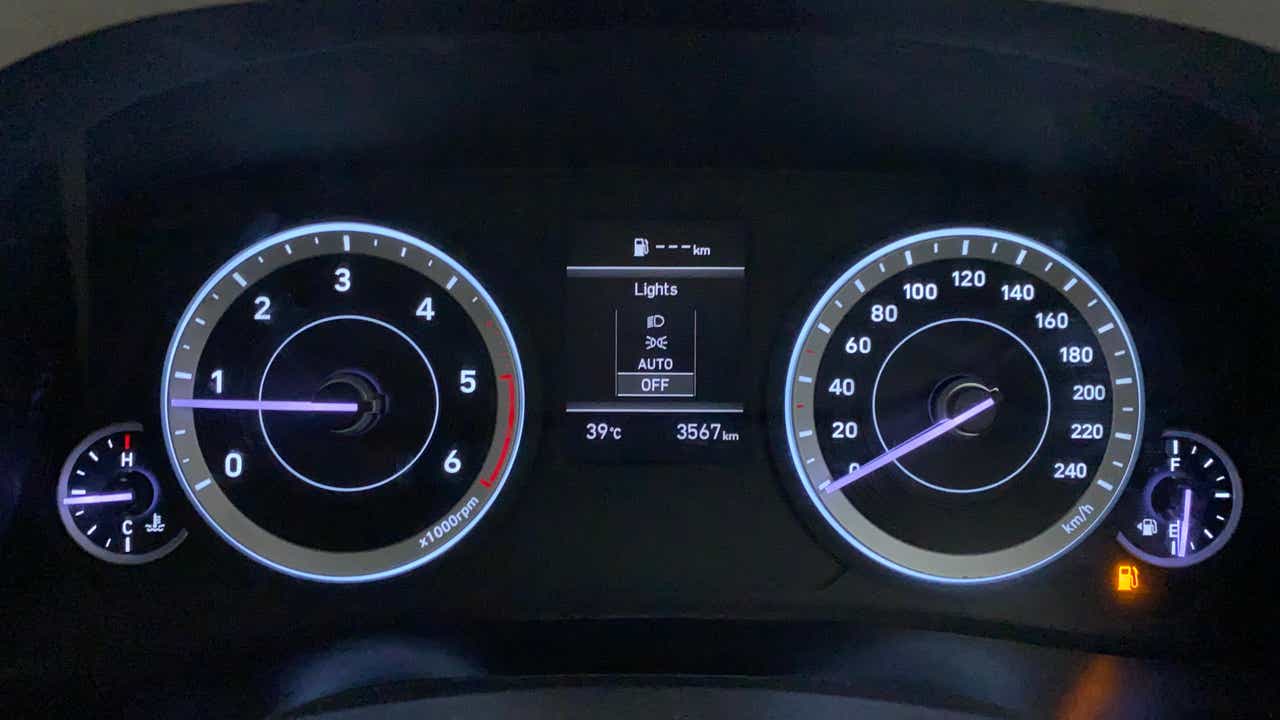 Instrument cluster of a Hyundai Creta 2018-2023