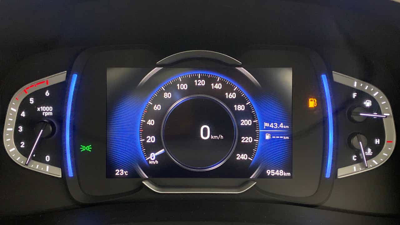 Instrument cluster of a Hyundai Creta 2018-2023