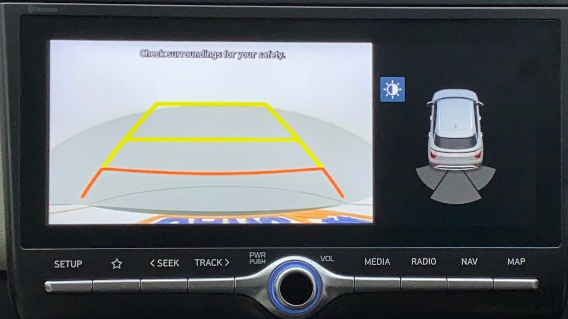 Reverse camera display of a Hyundai Creta 2018-2023