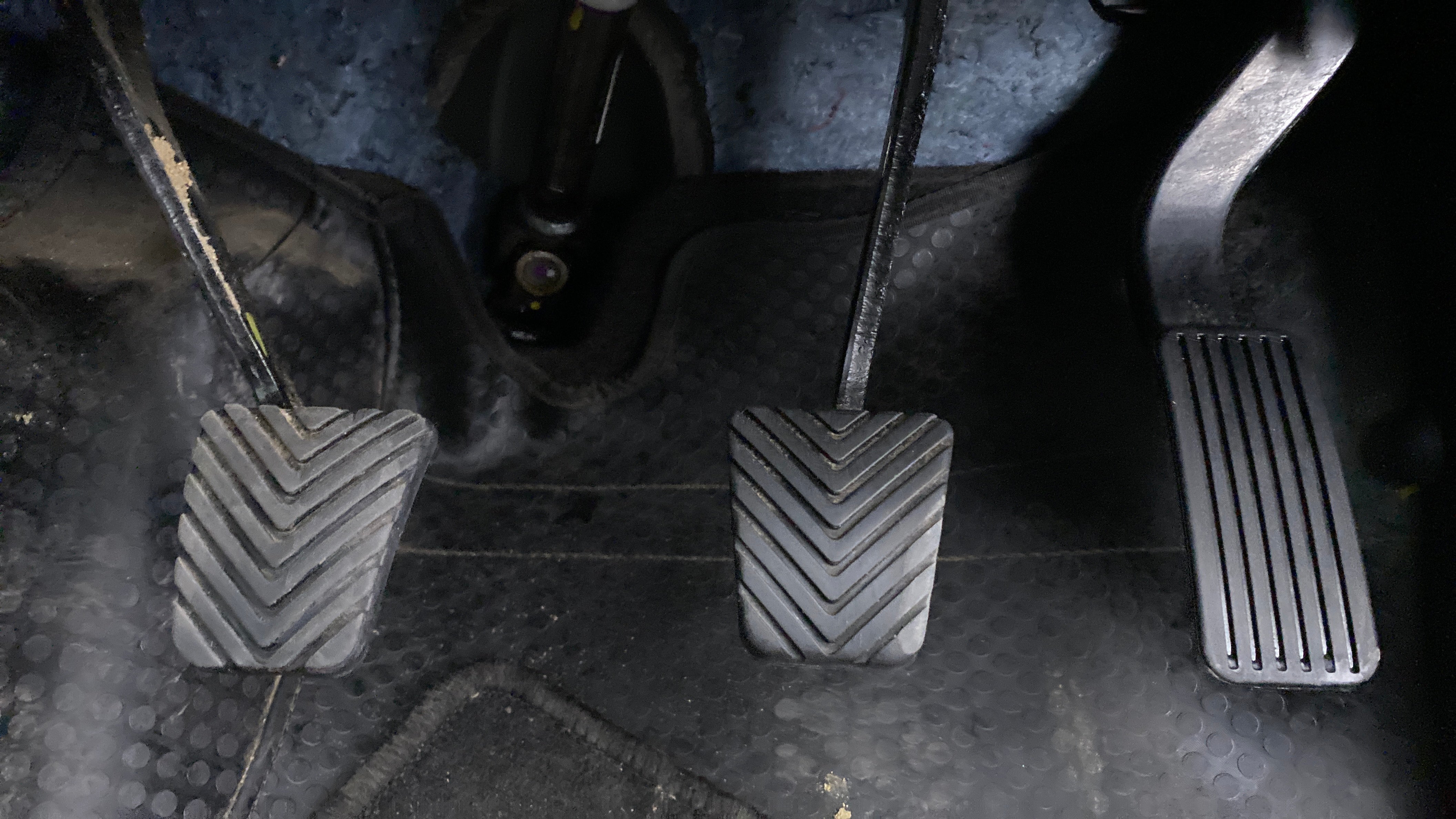 Footwell with the clutch, brake, and accelerator pedals of a Hyundai Creta 2018-2023