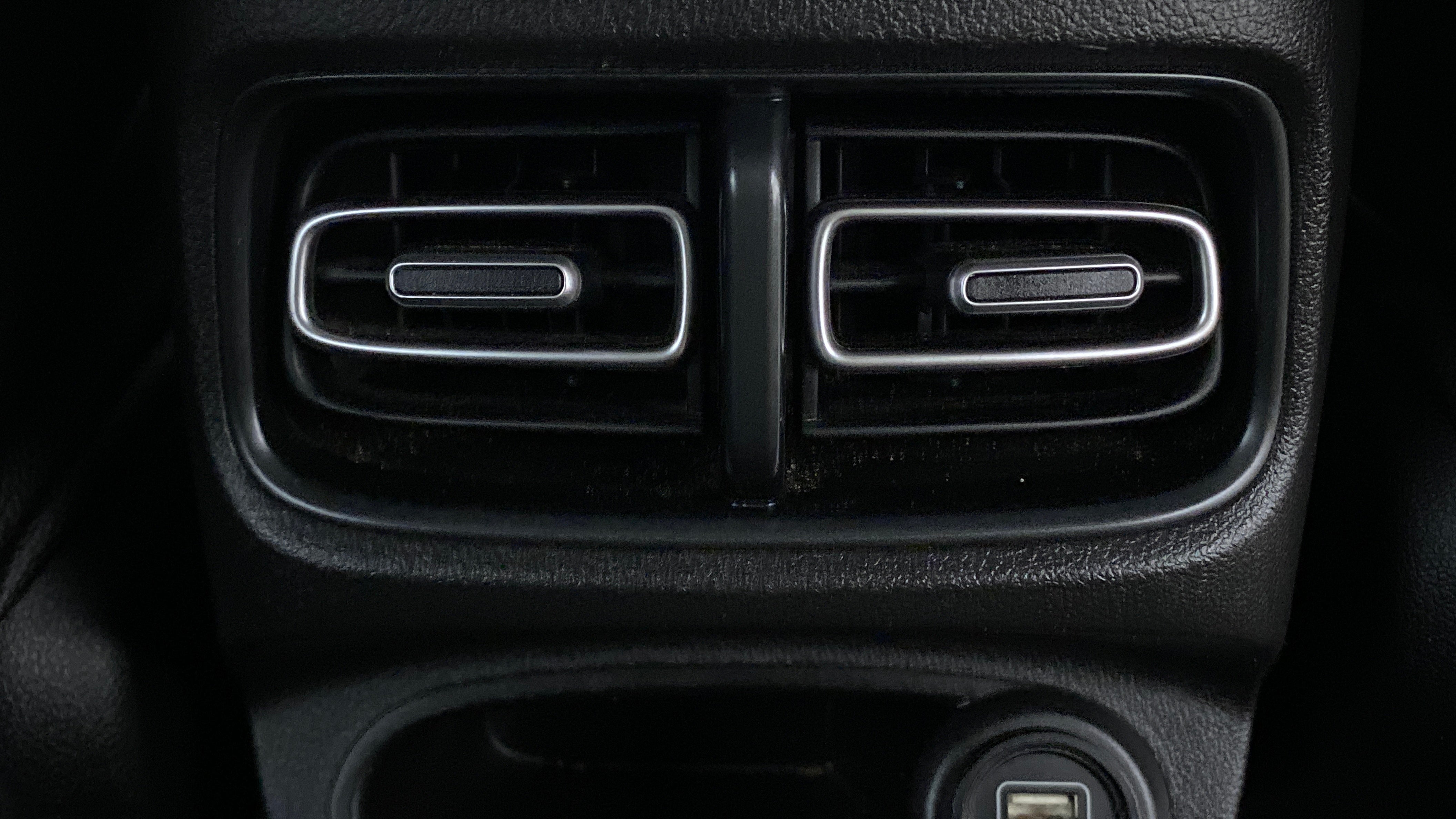 Air vent controls of a Hyundai Creta 2018-2023
