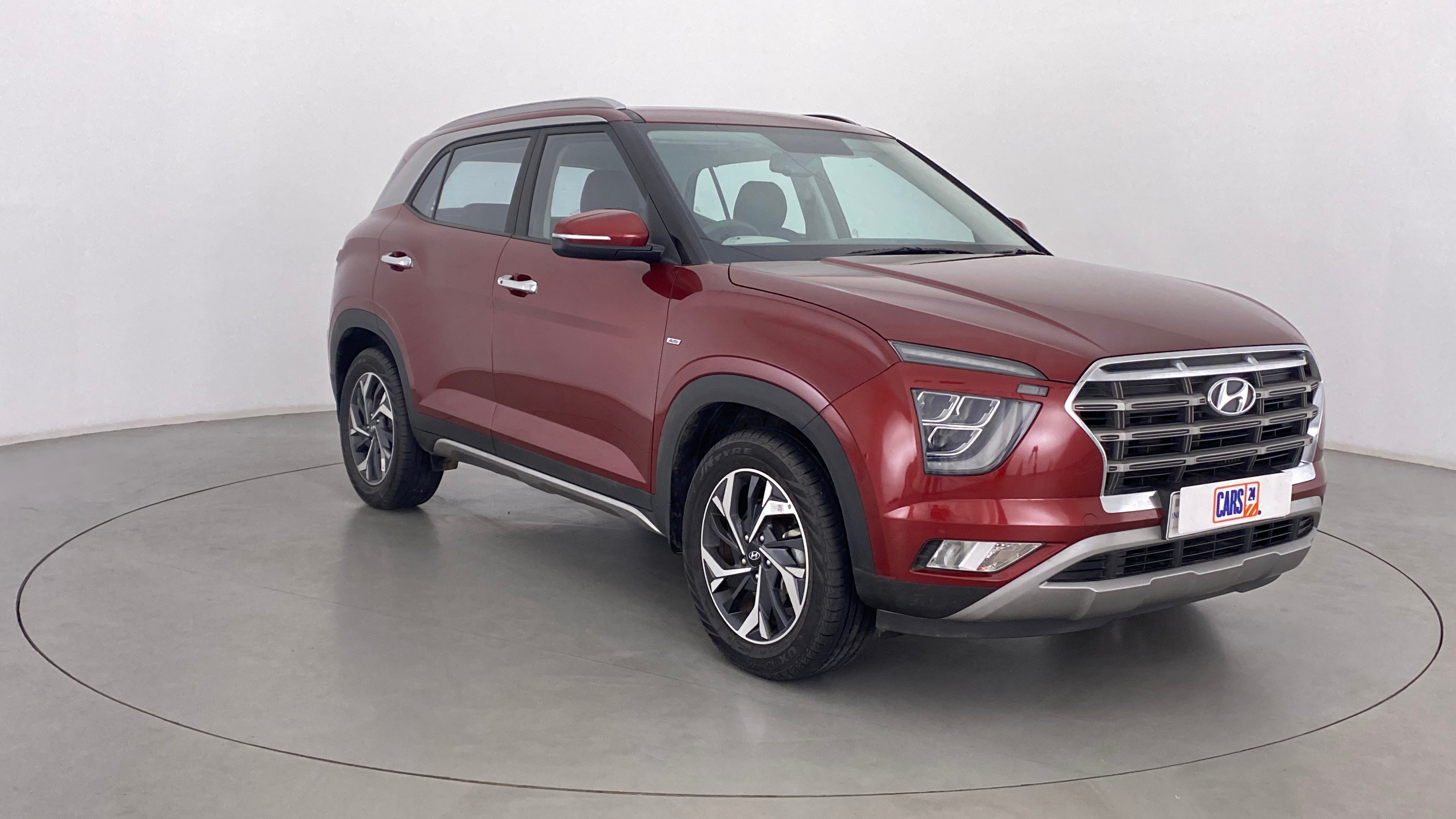 Front three-quarter view of a Hyundai Creta 2018-2023
