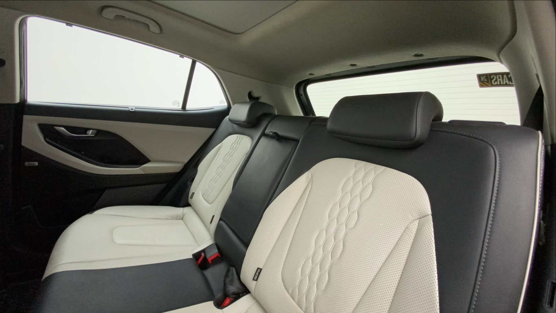 Rear seat view of a Hyundai Creta 2018-2023