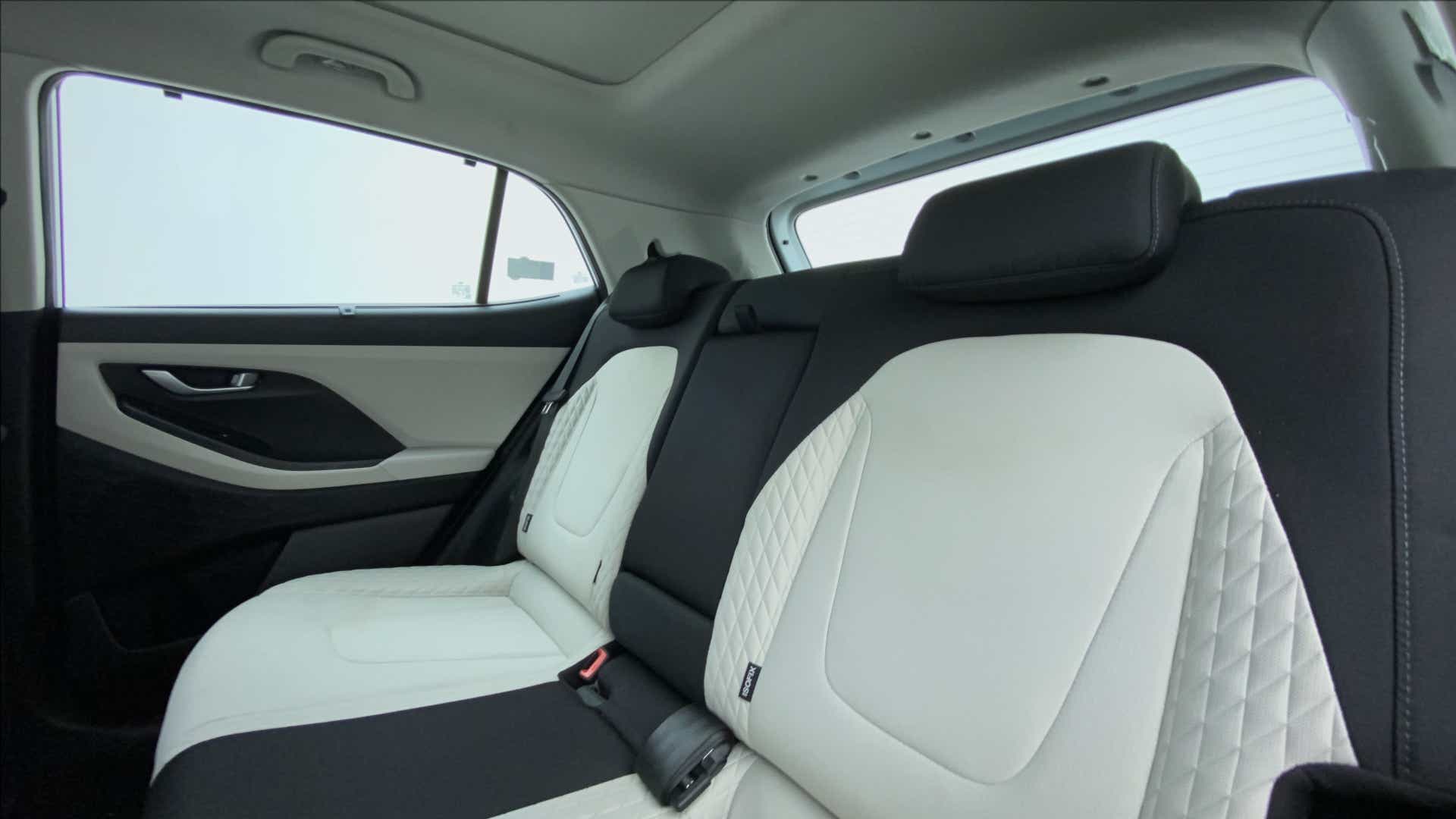 Rear seat view of a Hyundai Creta 2018-2023