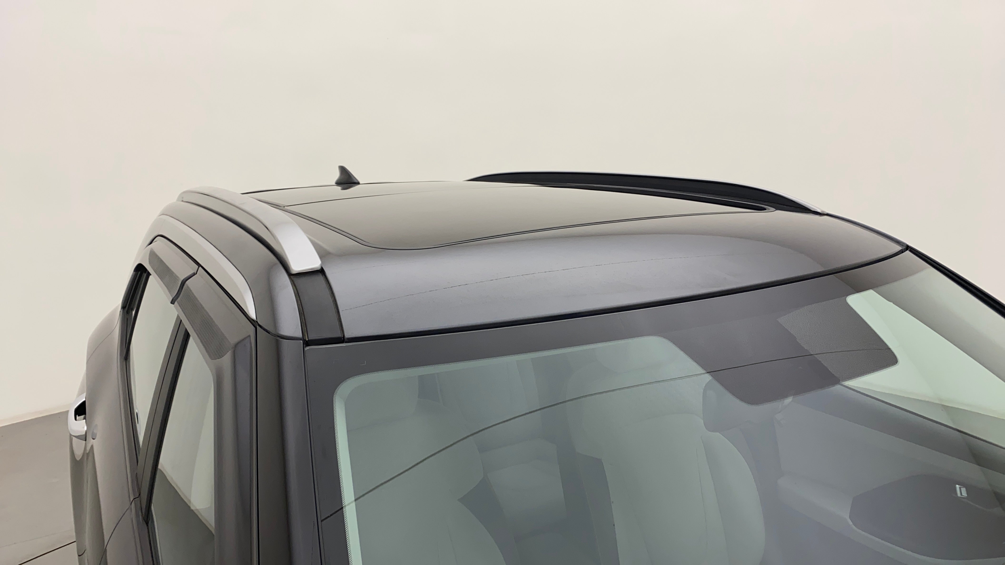 Sunroof and roof rail view of a Hyundai Creta