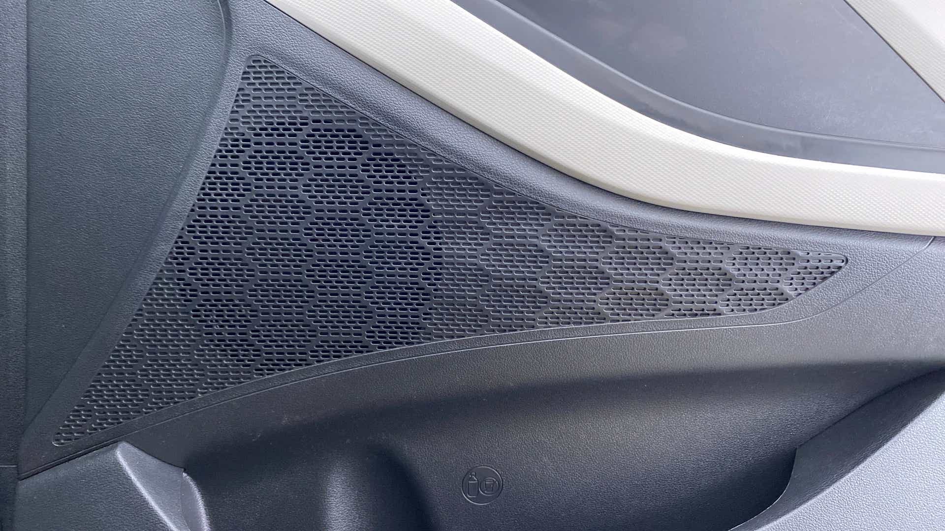 Close-up of the interior door speaker grille of a Hyundai Creta 2018-2023