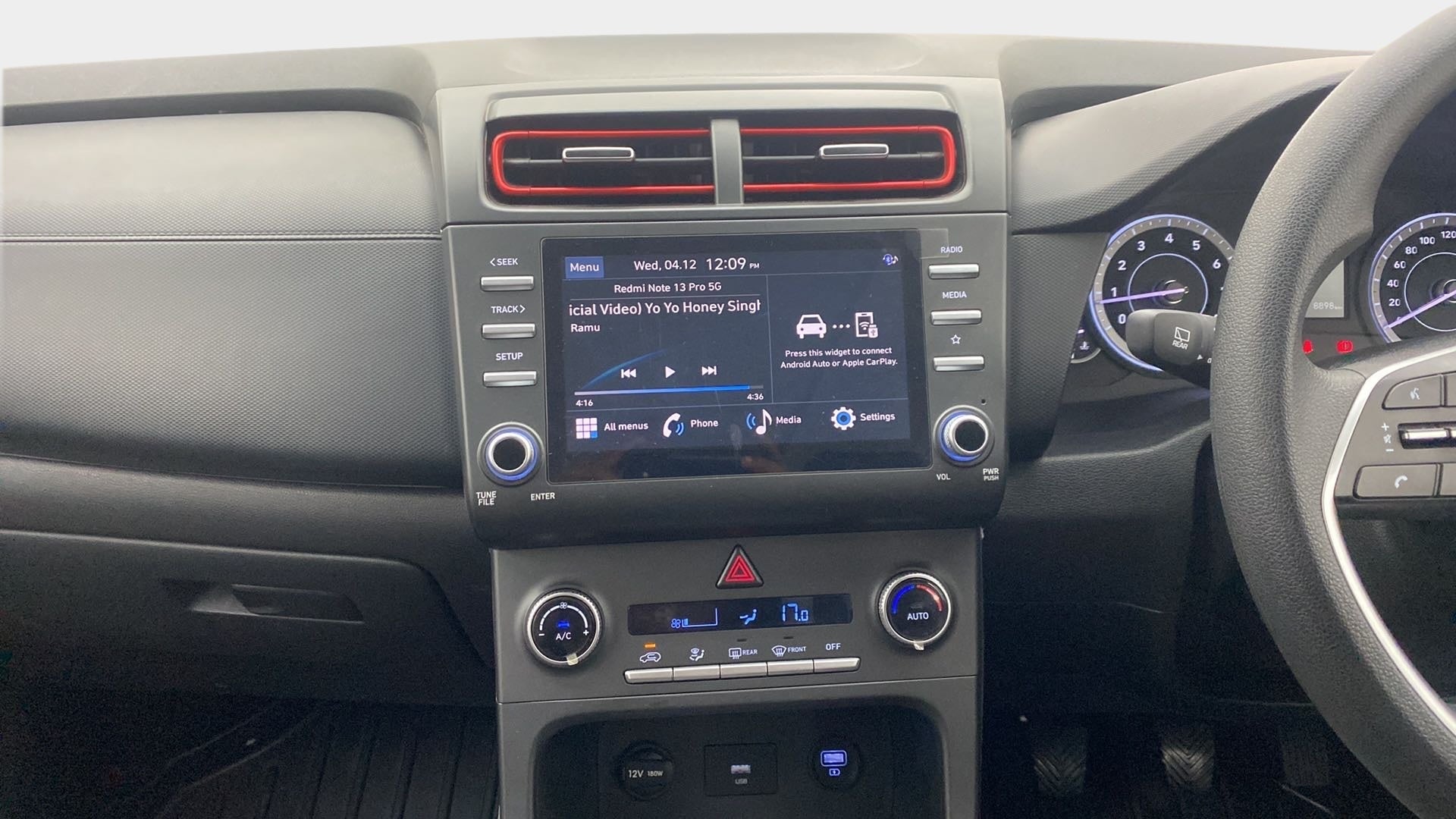 Interior dashboard of a Hyundai Creta 2018-2023
