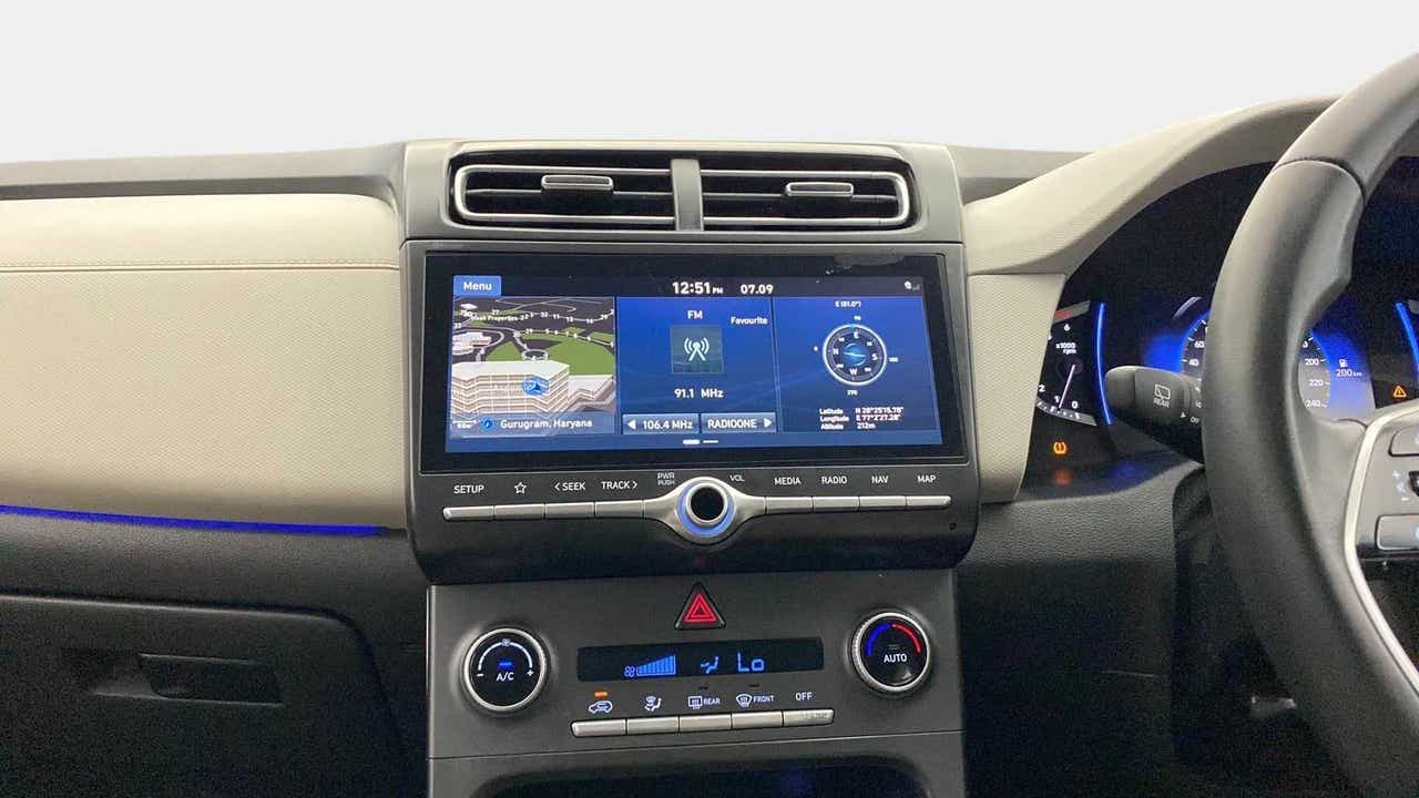 Dashboard and infotainment system of a Hyundai Creta 2018-2023