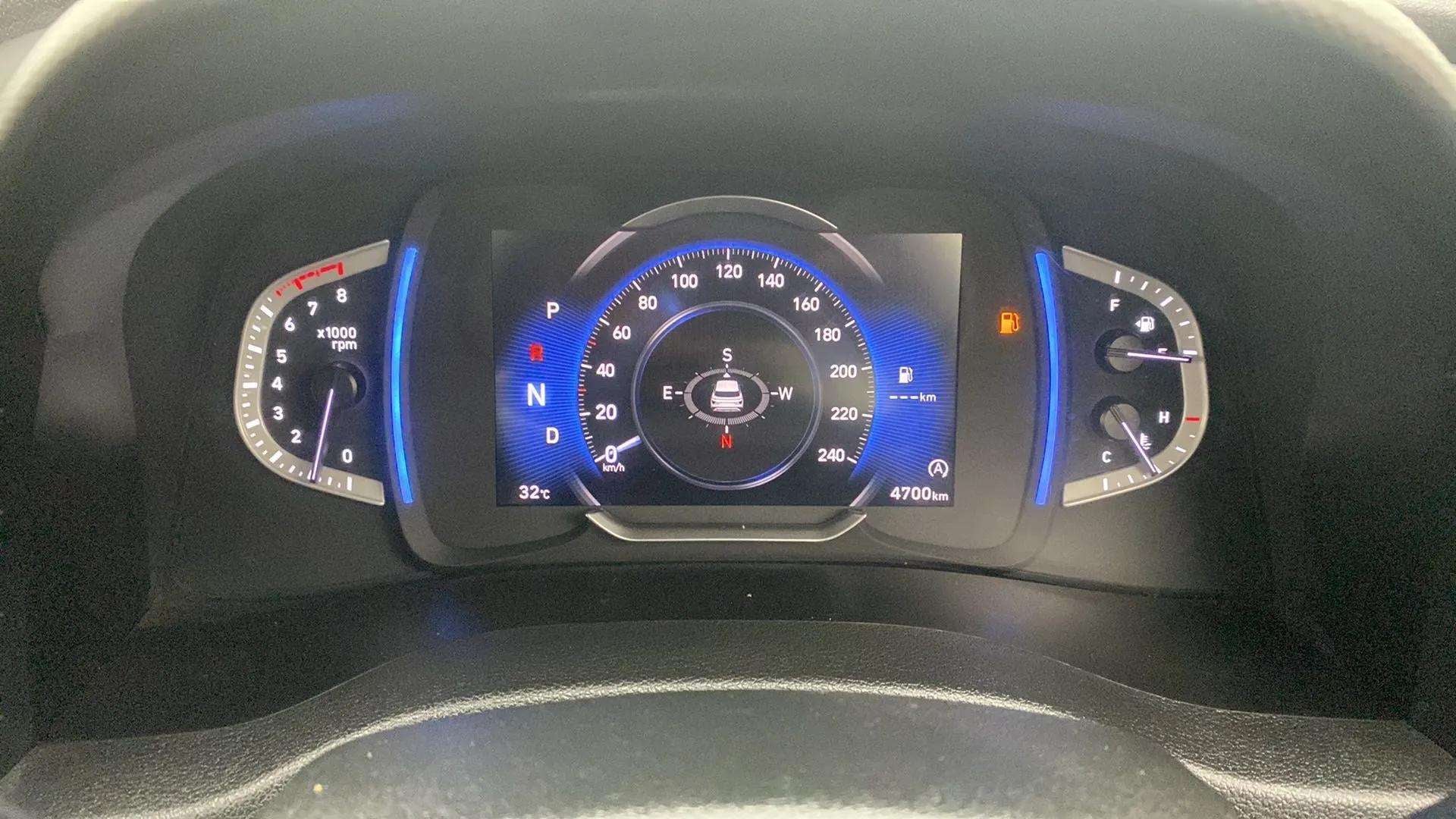 Instrument cluster of a Hyundai Creta 2018-2023