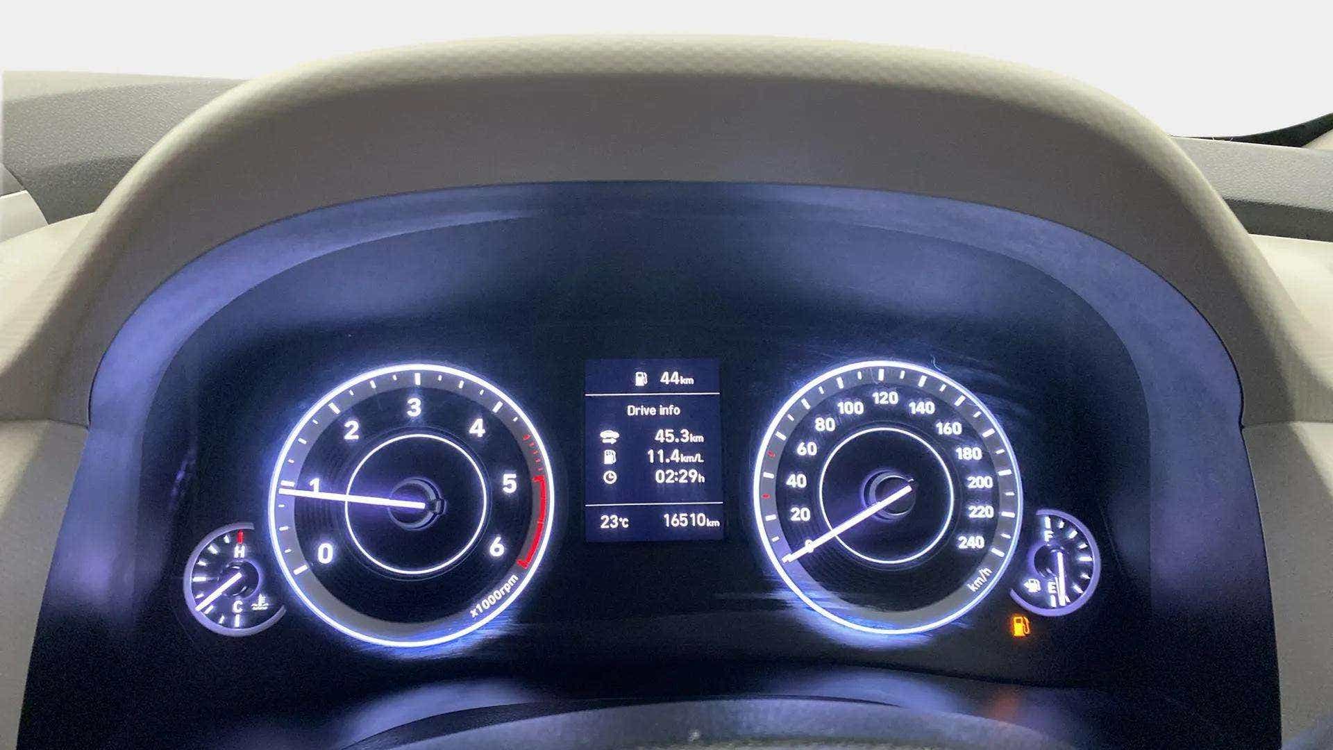 Instrument cluster of a Hyundai Creta 2018-2023