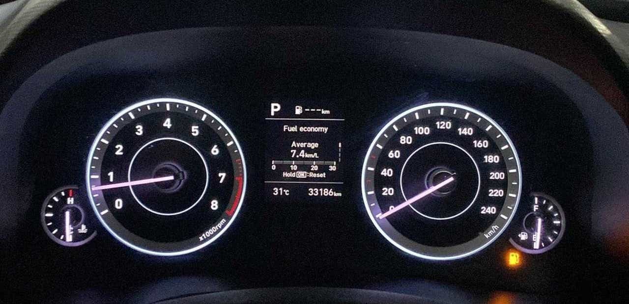 Instrument cluster of a Hyundai Creta 2018-2023