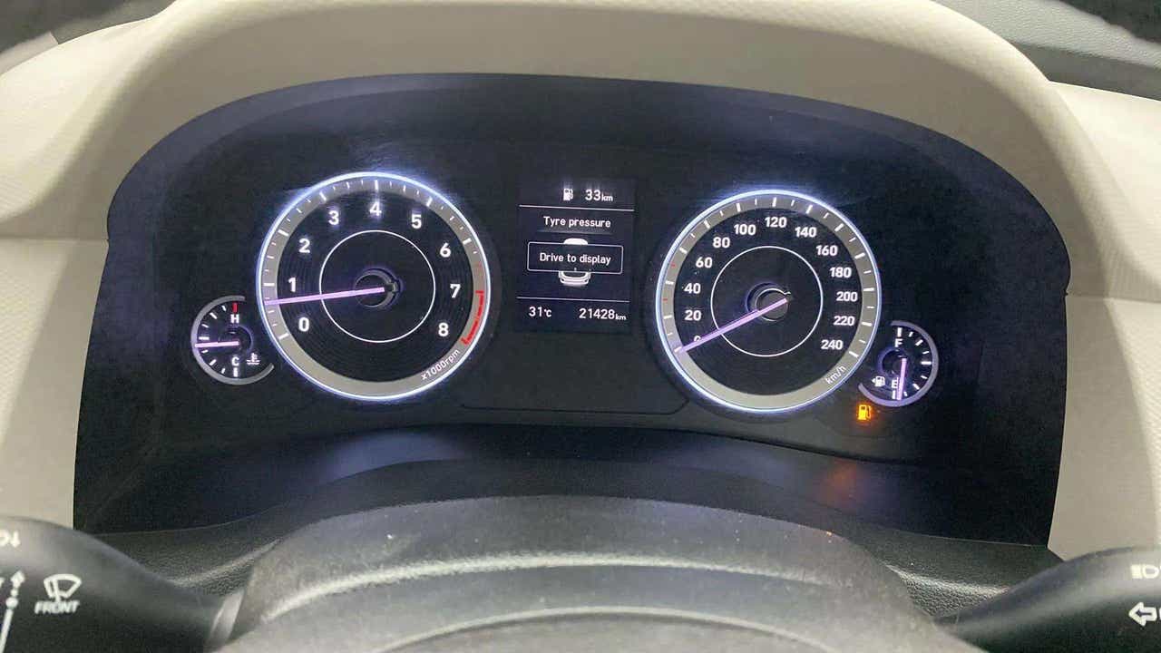 Instrument cluster of a Hyundai Creta 2018-2023