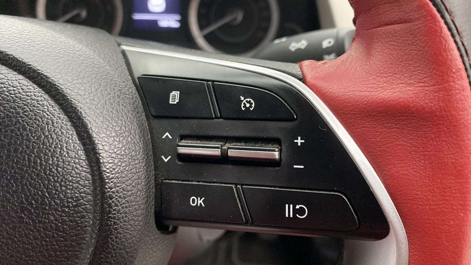 Steering wheel control buttons of a Hyundai Creta 2018-2023