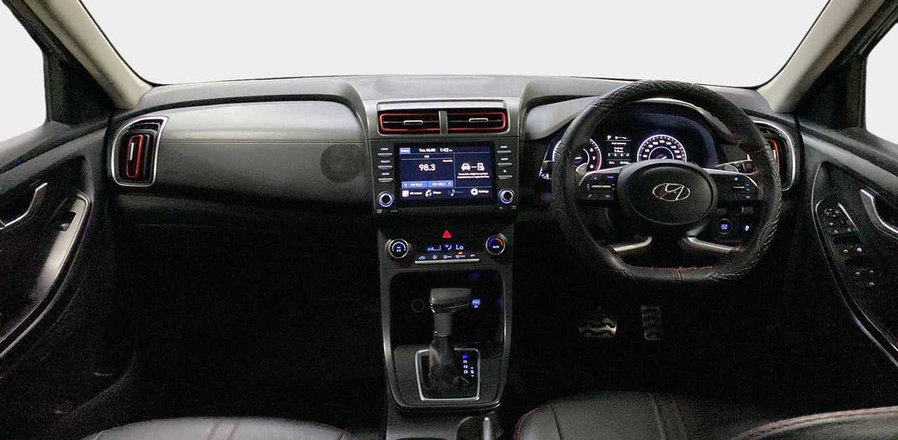Interior dashboard of a Hyundai Creta 2018-2023