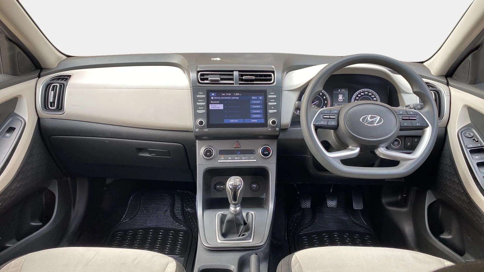 Interior dashboard of a Hyundai Creta 2018-2023
