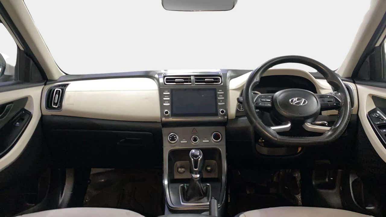 Interior dashboard of a Hyundai Creta 2018-2023