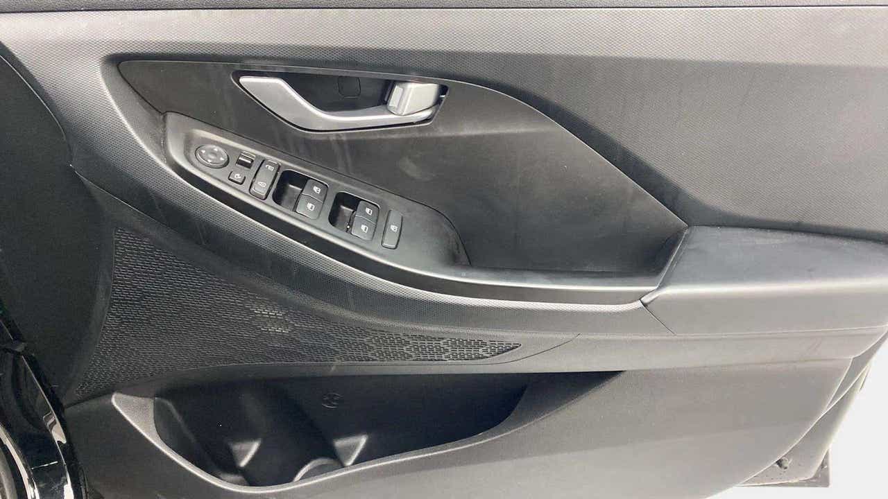 Driver side door controls of a Hyundai Creta 2018-2023