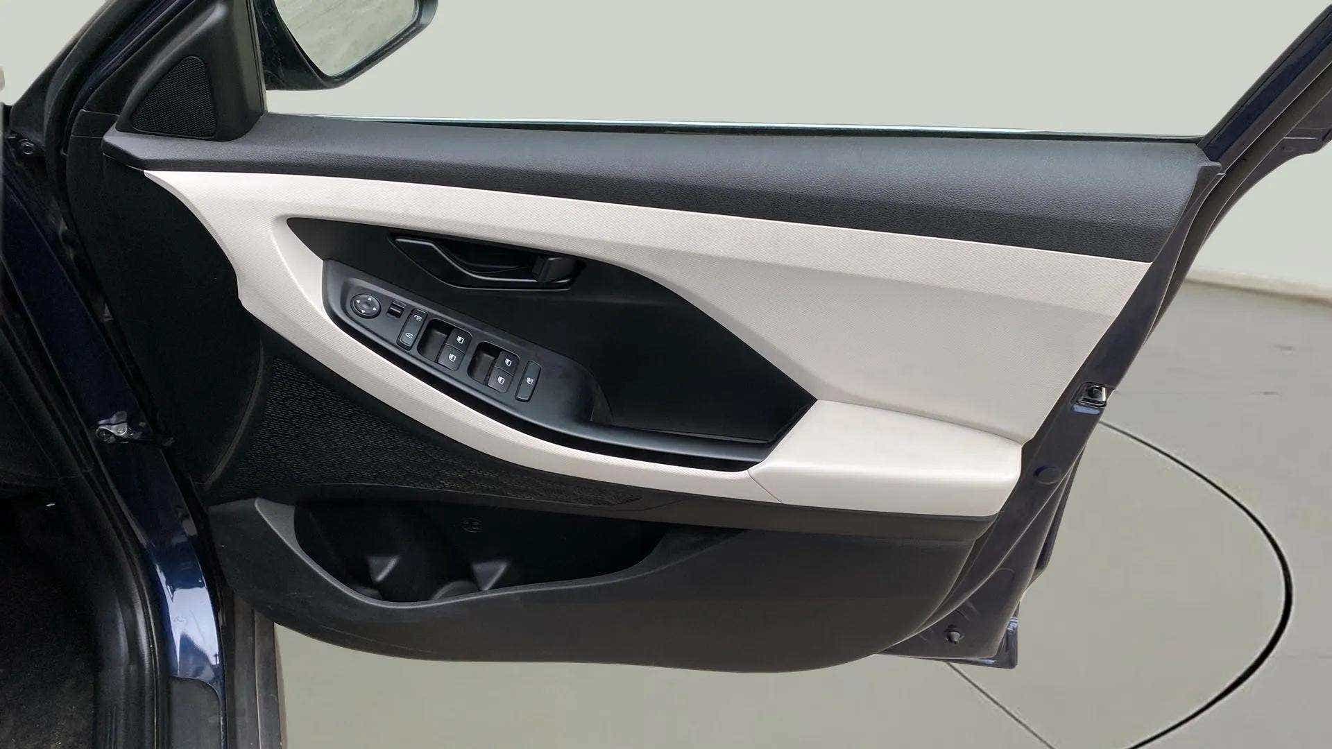 Interior front door panel of a Hyundai Creta 2018-2023