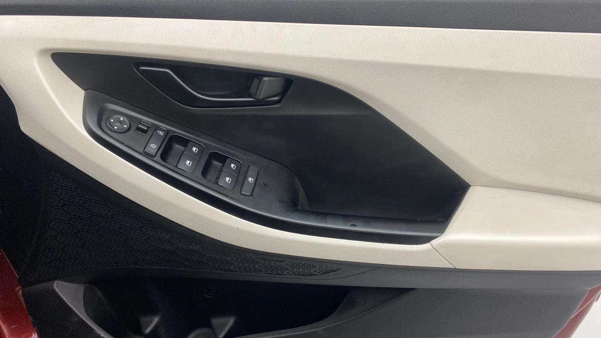 Driver side door controls of a Hyundai Creta 2018-2023