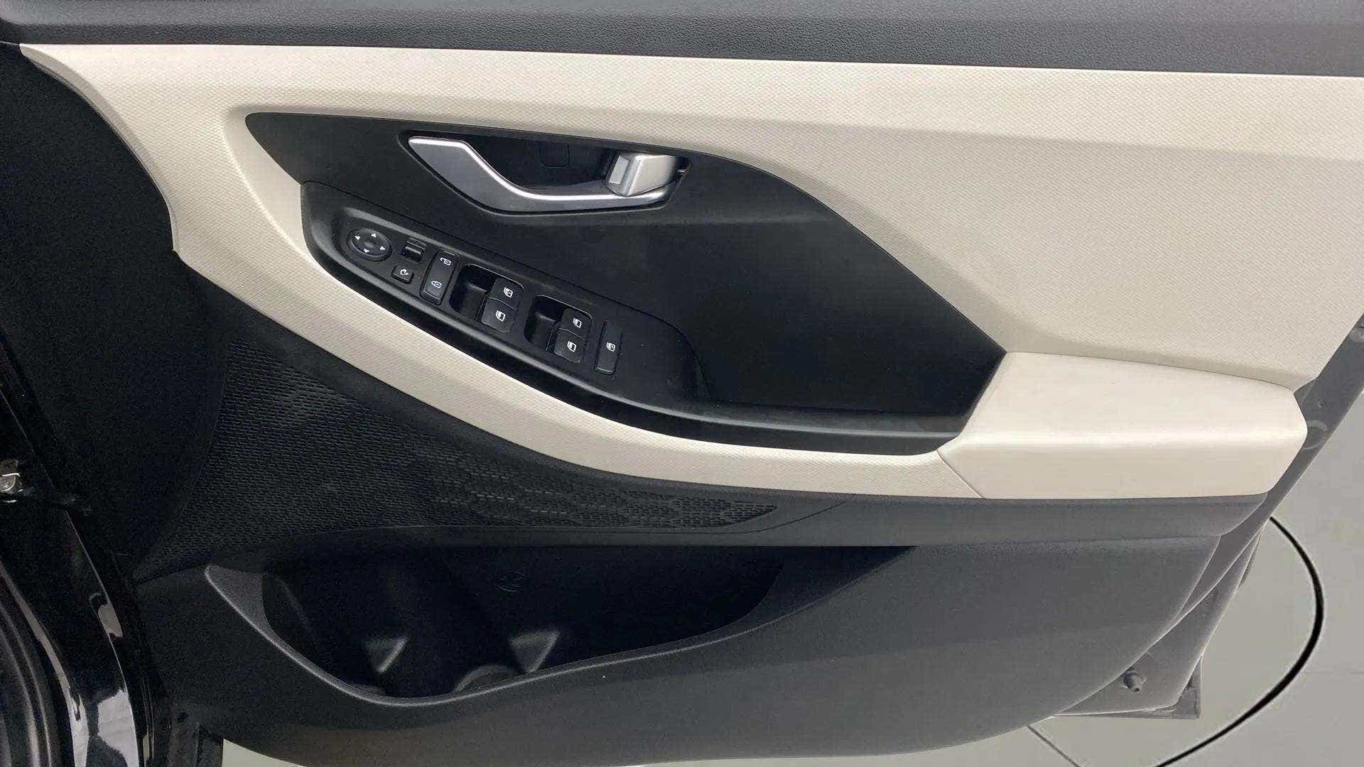Driver side door panel of a Hyundai Creta 2018-2023