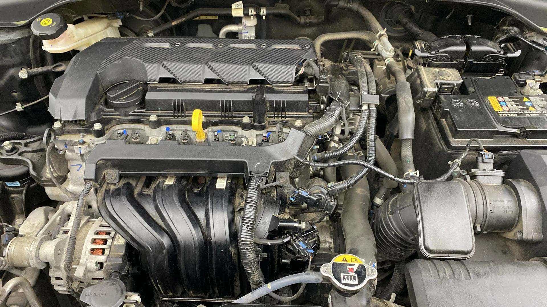 Engine bay of a Hyundai Creta
