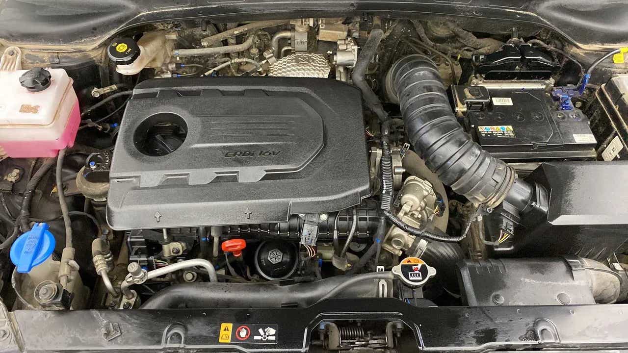 Engine bay of a Hyundai Creta 2018-2023