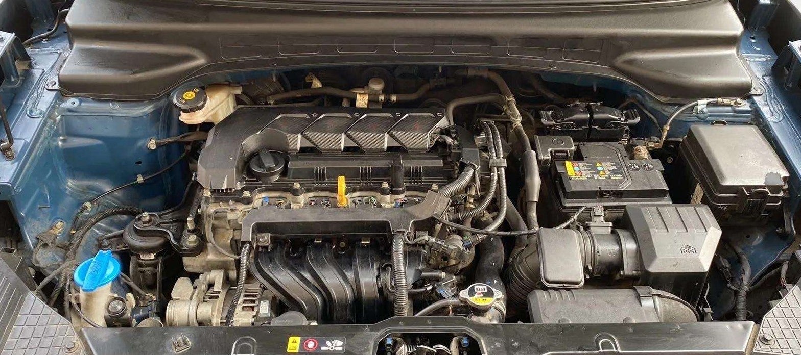 Engine bay of a Hyundai Creta 2018-2023