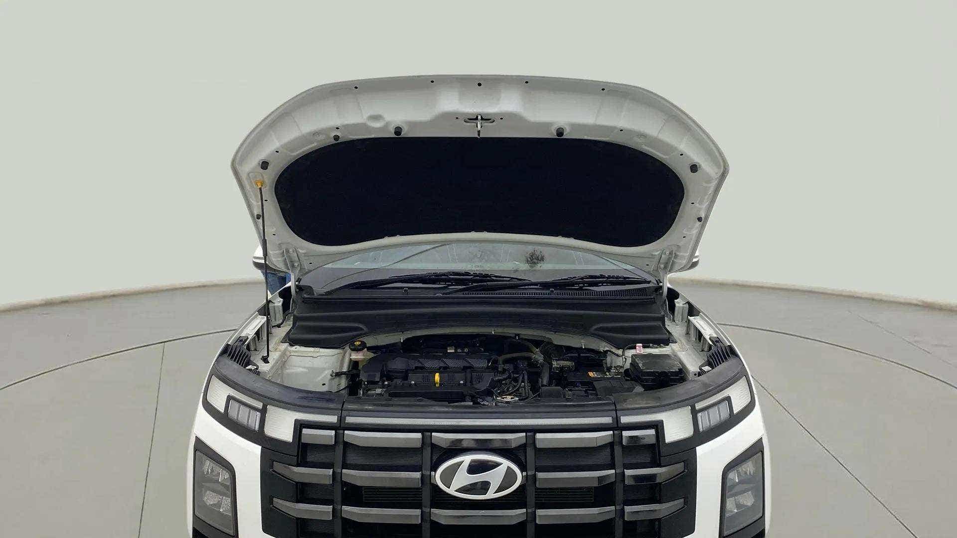 Engine bay view of a Hyundai Creta