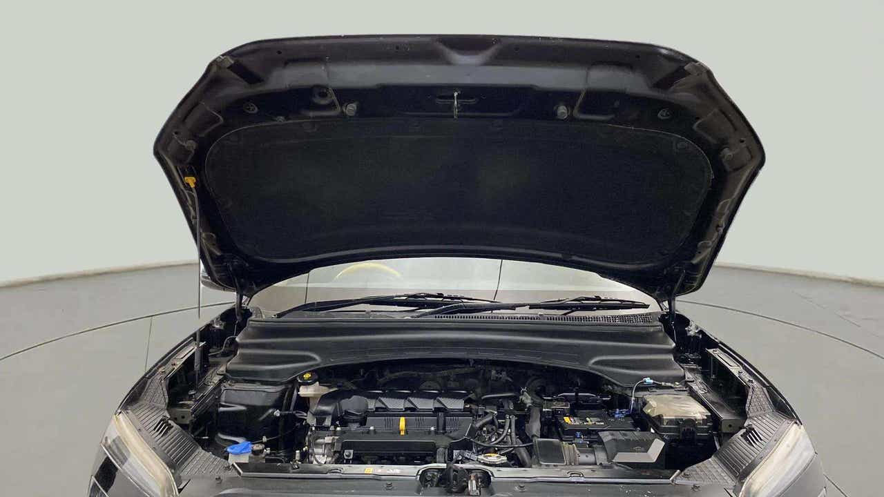Engine bay of a Hyundai Creta 2018-2023