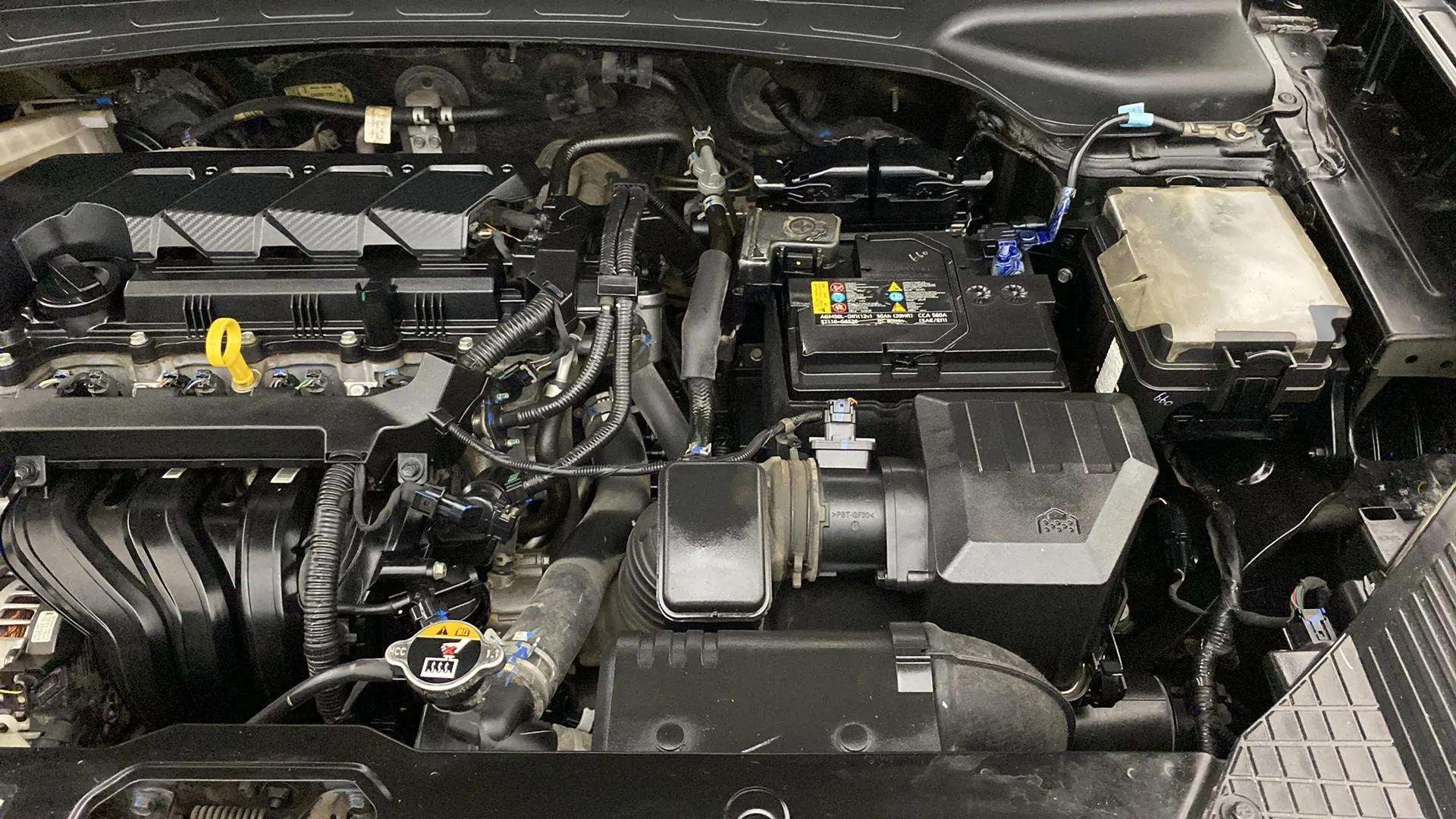 Engine bay of a Hyundai Creta 2018-2023