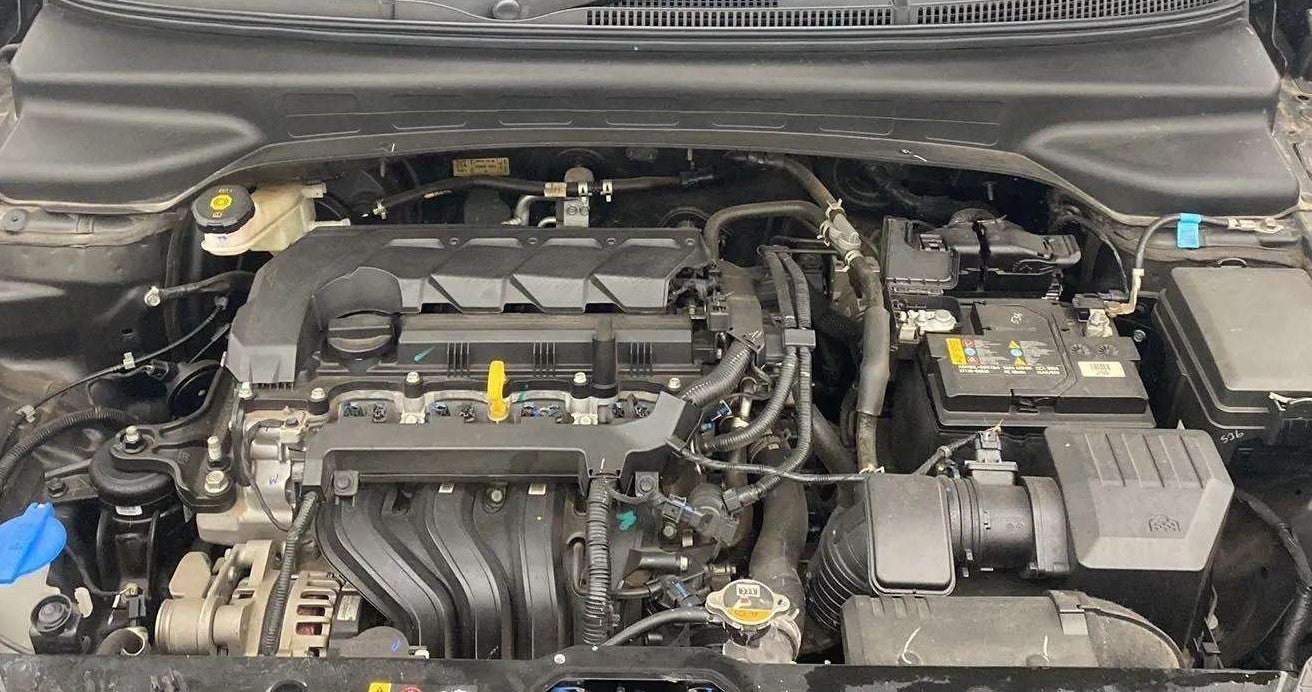 Engine bay of a Hyundai Creta 2018-2023