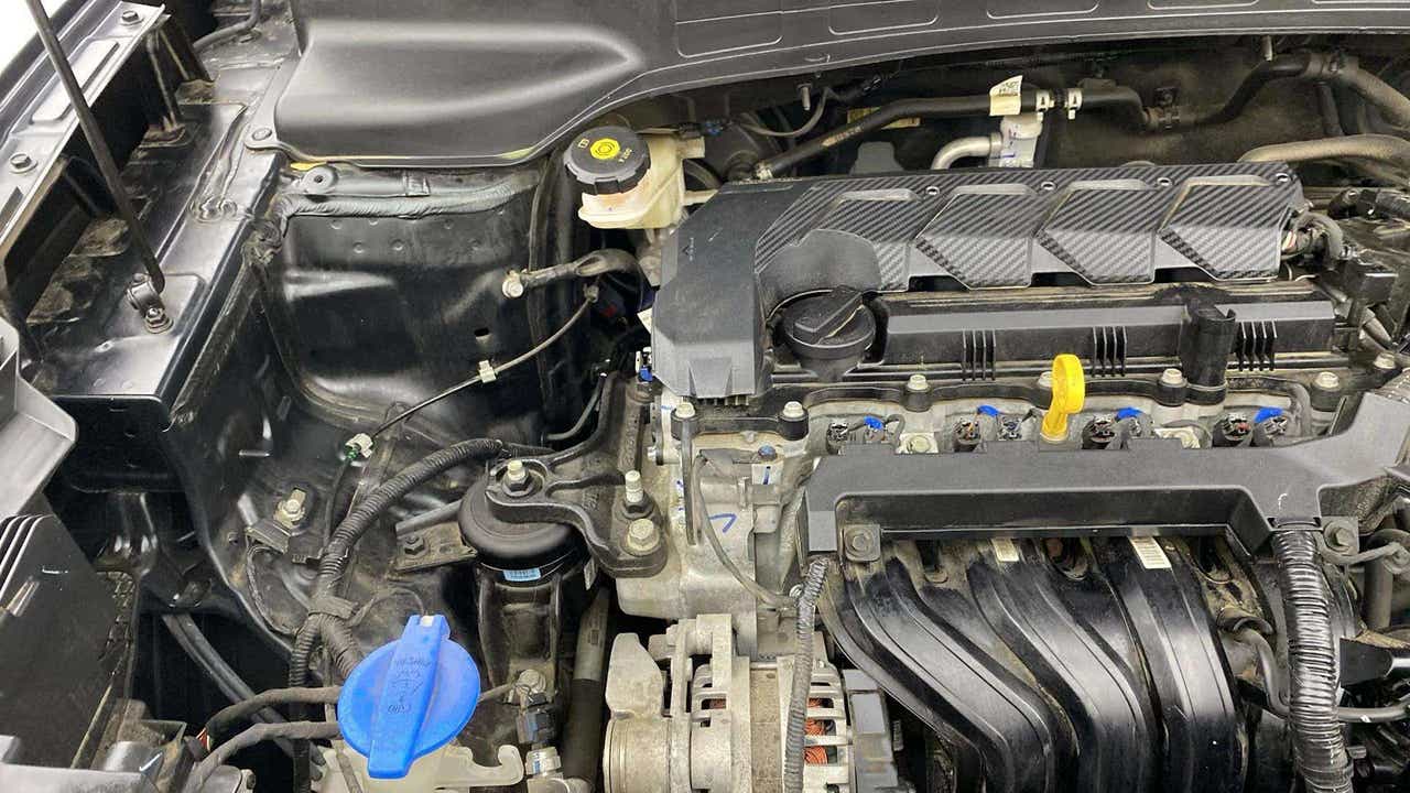 Engine bay of a Hyundai Creta